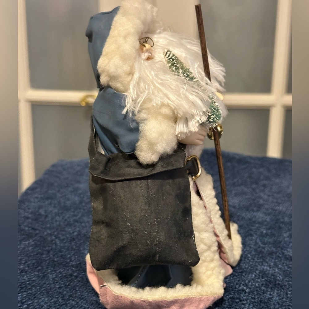 Blue robed Santa tree topper/decoration - Picture 4 of 7